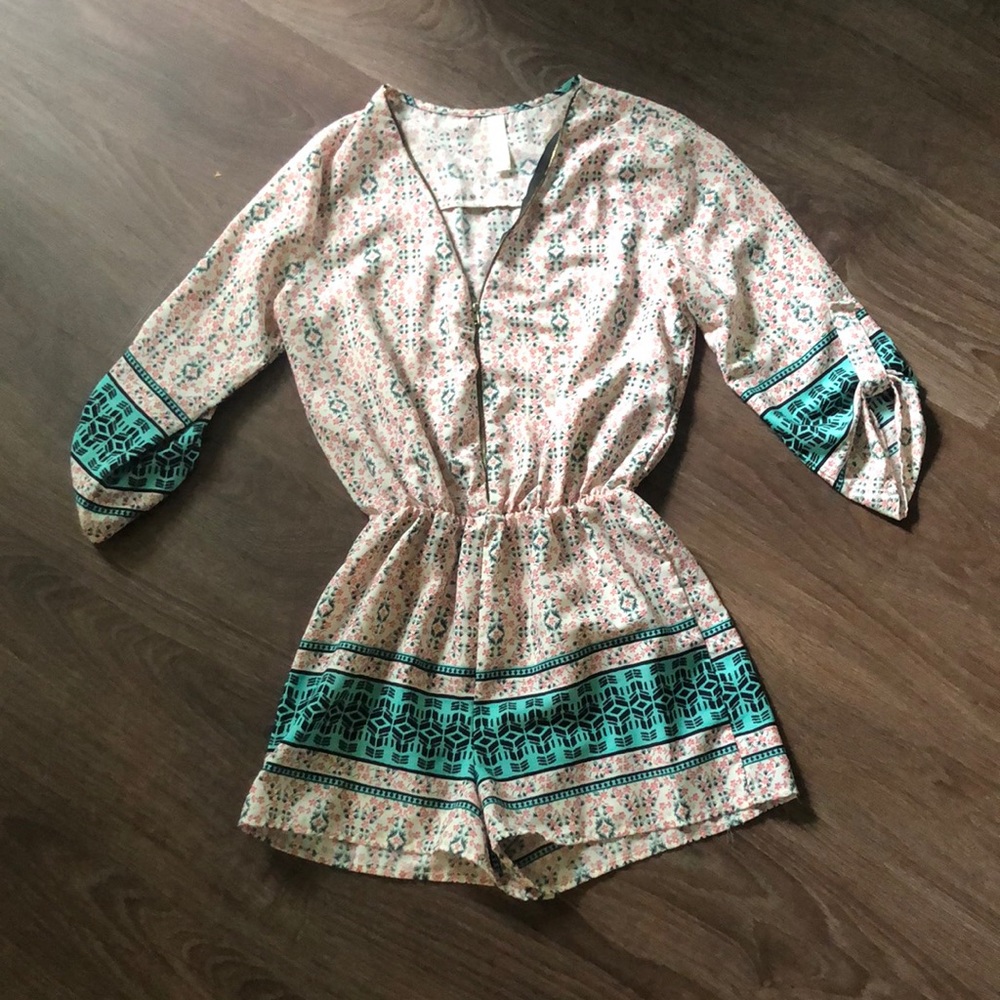 Floral romper size small